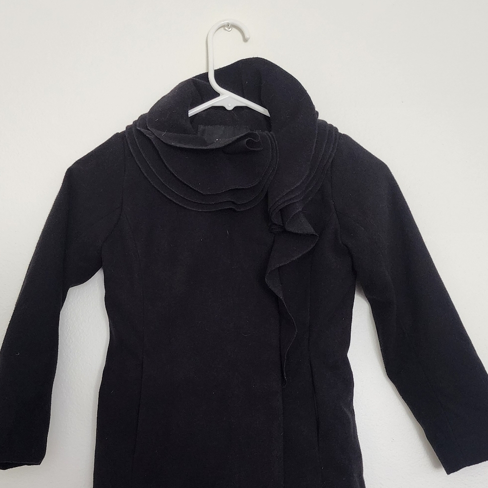 Holiday Editions Elegant Black Coat with Ruffle Detail Girls Size Small(6/6x) - Picture 2 of 6